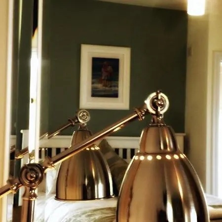 Prairie House - Boutique Townhouse Guest house