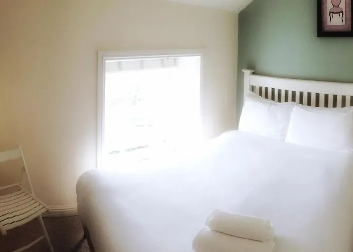 Prairie House - Boutique Townhouse Гостевой дом Salthill