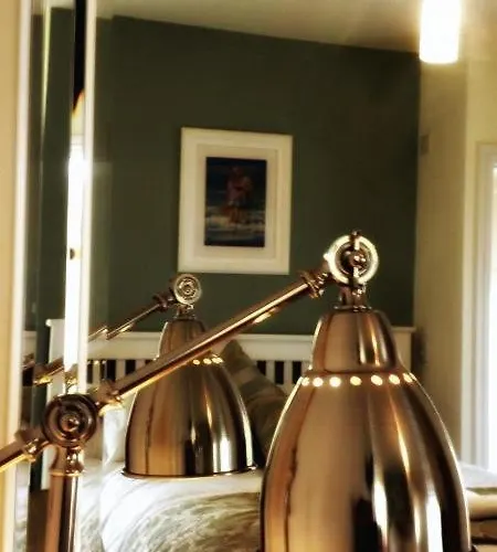 Prairie House - Boutique Townhouse Гостевой дом